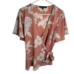 One Clothing Wrap Blouse Light Pink White Floral L